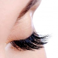eyelashes